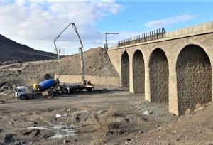 تعمیر و طرح ارتقا ایمنی حفاظ‌های بتنی ۹ پل‌ جاده‌ای در قم