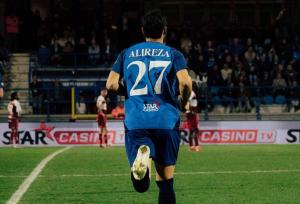 کاپیتان تیم ملی به بدترین تیم فصل پیوست!