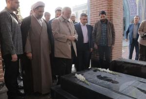 نماینده رهبر انقلاب به مقام شهدای ارومیه ادای احترام کرد
