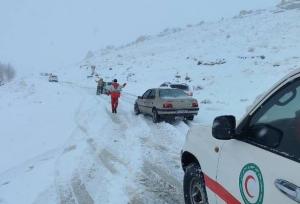 امدادرسانی هلال‌احمر بام ایران به ۳۶۰ نفر در برف و کولاک اخیر