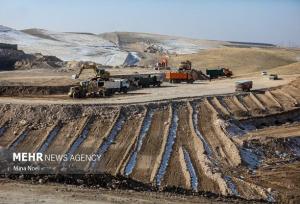 فلاحی: پروژه های نیمه تمام ایلام تعیین تکلیف شوند