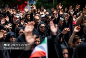 استکبار تسلیم شدن ایرانیان را به گور می‌برد