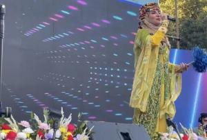 اجرای خاله شادونه در جشن امت احمد(ص)