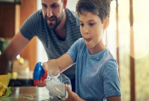 چگونه فرزندانمان را مسئولیت پذیر بار بیاوریم؟