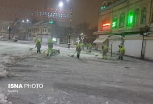 مدیر خدمات شهری شهرداری: عملیات برف‌روبی معابر همدان به‌صورت مستمر در حال انجام است