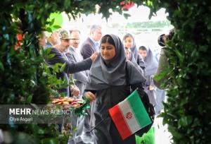 روپوش دانش آموزان دختر گران‌تر نرخ گذاری می‌شود