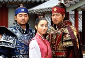 عکس کریسمسی بازیگر جومونگ در آستانه سال نو