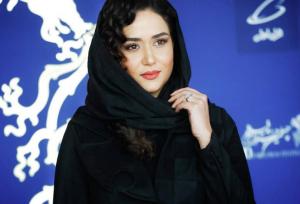 پریناز ایزدیار حتی با ساده‌ترین استایل هم زیباست