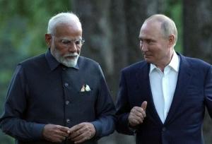 نخست‌وزیر هند شخصا به استقبال پوتین رفت+ فیلم