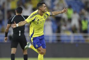 رونالدو با النصر تمدید کرد