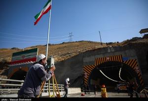 بهره‌برداری از باند شرقی قطعه ۲ آزادراه تهران-شمال تا شهریور ۴۰۴