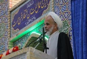 امام جمعه موقت کرمان: تولید حلال مسائل کشور است