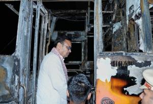 آتش گرفتن اتوبوس در راجستان هند ۲ کشته و ۱۰ زخمی برجای گذاشت