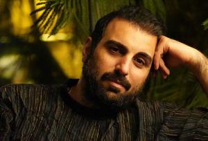 پولاد کیمیایی ۱۰ ساله کنار گوگوش در پیست اسکی