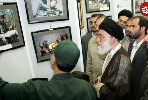 «سردار سلیمانی» و «رهبر انقلاب» در بازدید از موزۀ جنگ کرمان؛ ۲۰ سال قبل