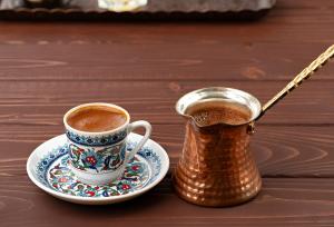 سه روش حرفه‌ای و اصولی دم‌آوری قهوه تُرک