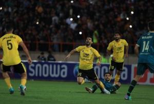 برتری یک نیمه ای سپاهان مقابل شمس آذر