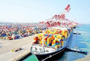 پهلودهی بیست‌وچهارمین کشتی کالاهای اساسی در بندر شهید رجایی