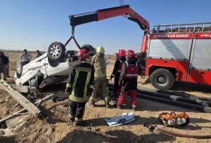 فرزندی پور: واژگونی خودرو سواری ال 90 در کاشان 3 مصدوم داشت