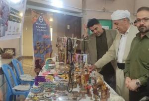 نمایشگاه صنایع دستی بهزیستی سقز گشایش یافت