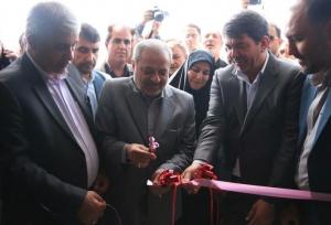 وزیرآموزش و پرورش دبستان پسرانه ۶ کلاسه سرجاز جیرفت را افتتاح کرد