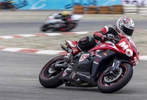 حادثه در پیست آزادی/ بهبود وضعیت دختر موتورسوار در کما