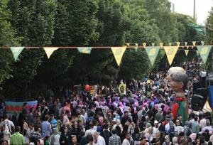 از نورافشانی تا حضور اقوام ایرانی در چهارمین جشن «پیامبر مهربانی»