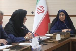 اشراقی: مشکلات پرستاران را باید با اقتضائات قانونی رفع کنیم