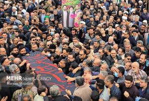 تشییع باشکوه آیت‌الله شفیعی نشان‌دهنده پیوند عمیق مردم و روحانیت است