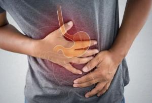 اسید معده و خطرات و عوارضش: سفری از عمق معده تا سطح سلامت انسان