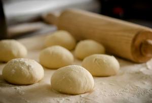 غنی‌سازی آرد پس از ۲۰ سال: تداوم یا حذف اسیدفولیک؟