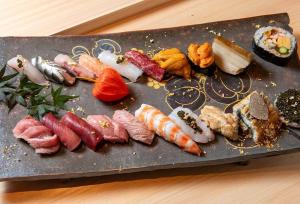 گران‌ترین غذای تاریخ که رونالدو و جنیفر لوپز آن را خوردند