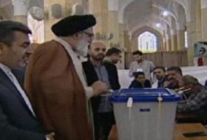 نماینده ولی فقیه در البرز رای خود را به صندوق انداخت