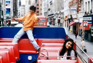 رونمایی از مجسمه شاهرخ خان، برای فیلمی که رکورد «شعله» را شکست