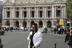 تصاویری از خوشگذارنی حسام نواب صفوی در پاریس