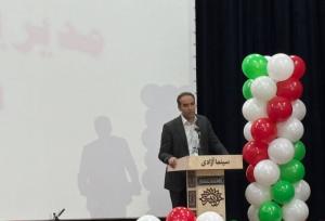 معلمان با تعهد و عشق مسیرهای سخت را برای تعلیم نسل آینده طی می‌کنند