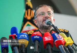 سردار سلیمانی:خون شهدای مقاومت موتور جبهه بیداری اسلامی را پرشتاب‌ کرد