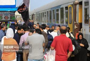 قطار اربعین برای اولین بار در مسیر گیلان - کرمانشاه راه‌اندازی شد