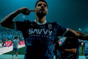 میتروویچ در الهلال ماند، النصر مدیر جدید معرفی کرد