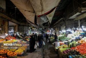قیمت سبزیجات در بازار همچنان بالا است