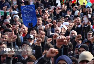 حماسه حضور فریدنی‌ها در جشن چهل ‌و شش سالگی انقلاب