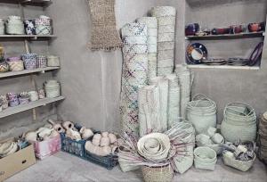 خلاقیت هنرمندان بافقی به کمک حصیربافی آمد