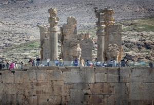 قویدل: سند صادرشده تخت جمشید به مالکیت دولت غیر قابل فروش است