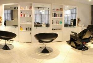 هفتاد و دومین مرکز غیرمجاز زیبایی و درمانی در شیراز شناسایی و تعطیل شد