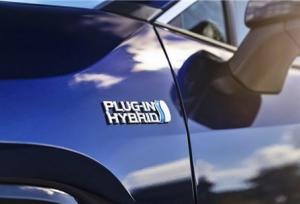 پلاگین هیبریدی‌ها یک چهارم بازار را تصرف کردند