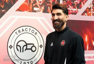 بیرانوند دستبوس هواداران تراکتور شد