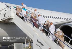 اعزام زائران حج تمتع آتی از ۲۳ ایستگاه پروازی