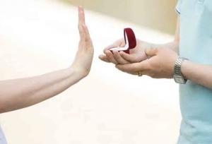 تأملی بر پیامدهای تأخیر در ازدواج جوانان