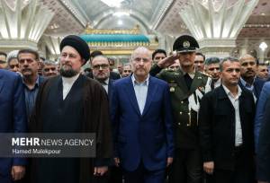 نمایندگان مجلس با آرمان‌های امام خمینی(ره) تجدید میثاق کردند