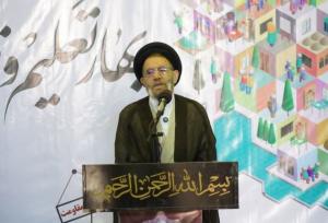 نماینده ولی‌فقیه در لرستان: خاستگاه ترقی هر کشوری آموزش‌وپرورش  است